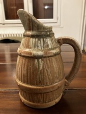 Pichet en grès dominante rose