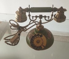 TRÈS JOLI TÉLÉPHONE EN BOIS