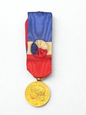 (30.001) Médaille d'honneur