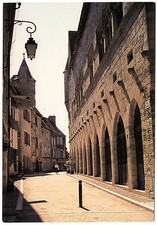 CPSM GF 46 - MARTEL (Lot) - La Façade sud de l'Hôtel de la Raymondie et la Tour