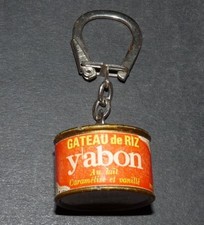 PORTE-CLES 1960-1970 GATEAU DE