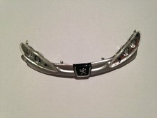 calandre avec feux avant