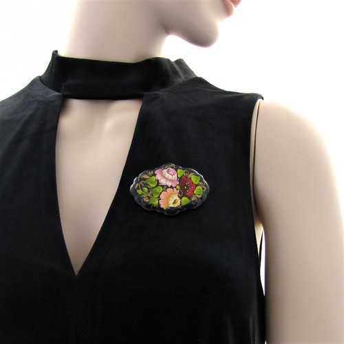 Broche ovale bois peint main
