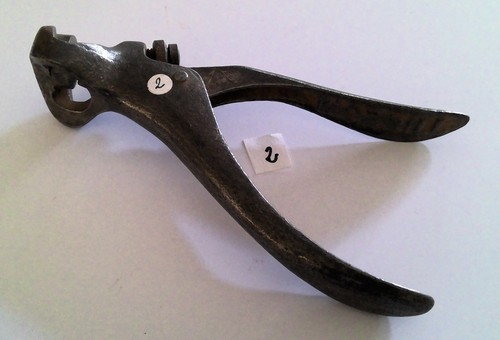 Ancienne pince avoyer - ancienne, a