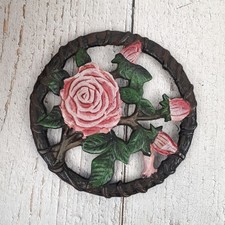 Dessous de plat ancien vintage en fonte émaillée décor des roses campagne France
