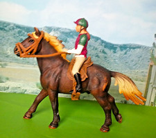 2 figurines schleich : cheval + cavalière