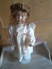 Poupée ancienne bouche fermée Kammer & Reinhardt reproduction