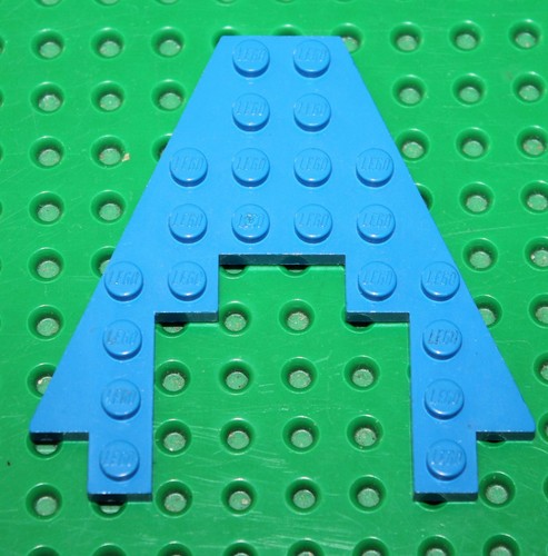 Lego blue wedge - plate, x