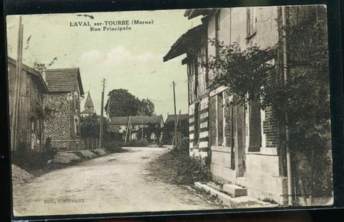 Laval sur tourbe - sur, en