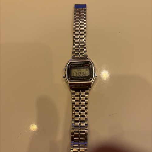 Montre digitale style - digitale,