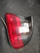 Feu arriere principal droit