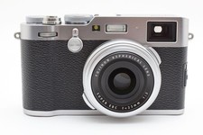 FUJIFILM X100F Silver Working