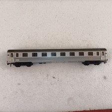 HORNBY HO 7370 VOITURE INOX 1