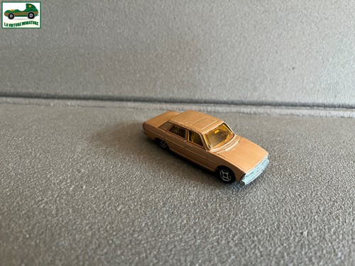 Ancienne miniature voiture - ancienne,