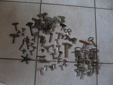 TRES GROS LOT DE CLES POUR JOUETS  JEP RENAULT LR HORNBY  FV GEGE TECHNOFIX