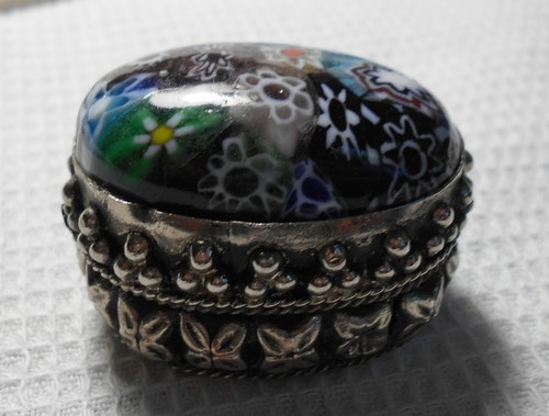 Boite pilules millefiori - pilules,