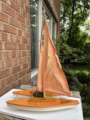 Vtg s catamaran pond - -60's,