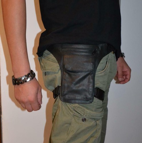 Pochette sacoche de hanches - /,