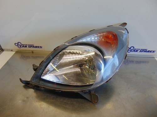Toyota yaris verso headlight - yaris,
