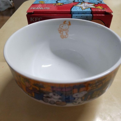 Bol kfc snoopy - kfc, en