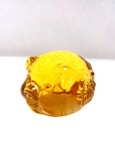 Petite statuette en verre