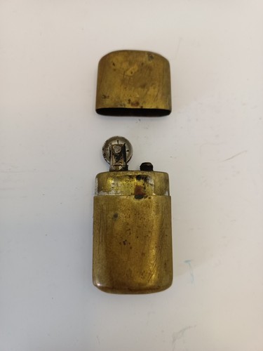 Briquet ancien première - ,