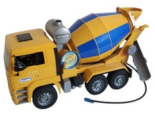 Camion Toupie Bétonnière MAN