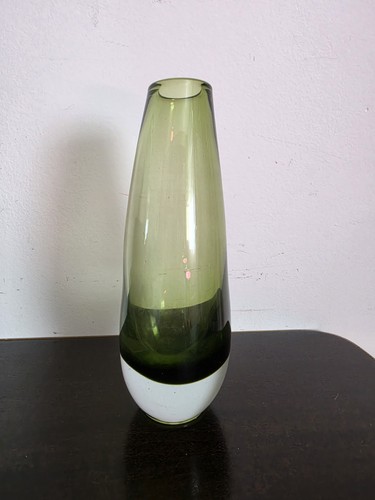 Green glass vases couleur - green,