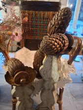 lot de 4 pommes de pin en bois boule escalier decoration shabby chic