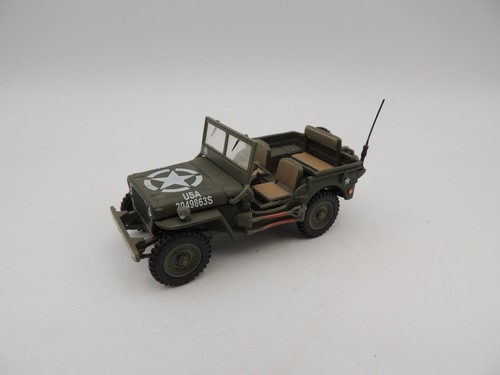 Schuco jeep willis ww2 - -,