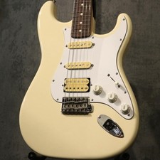 (Fender Japan) Guitare ST-STD