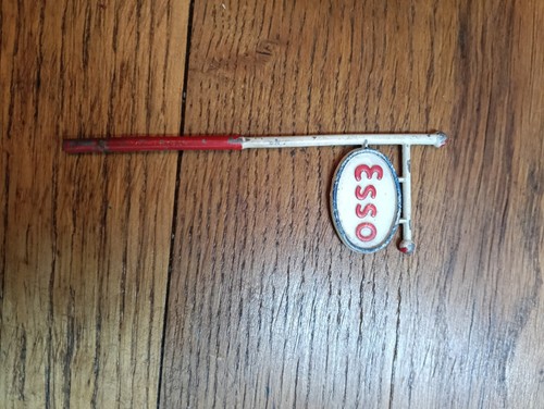 Dinky toys panneau esso - ,