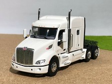 Peterbilt 579 6x4 en blanc