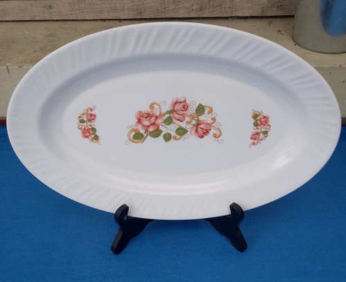 Plat service arcopal france - plat,
