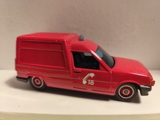 Solido voitures Pompiers Renault Express (15)