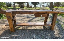 Très Jolie établi de