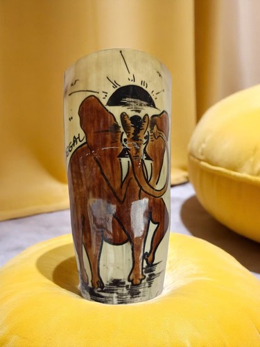 Gobelet décor éléphant