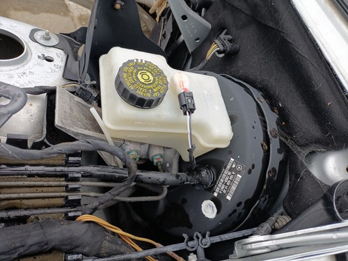 A1644301430 servo frein - servo, /
