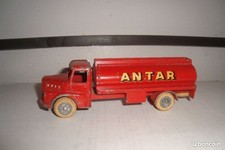 vrai JRD 122 - CAMION UNIC