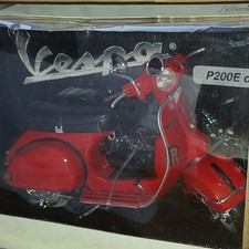 Moto scooter miniature 1:12