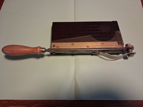 Massicot ancien petit - , format