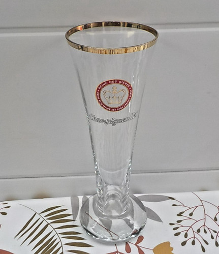 Verre pied boule biere - pied,