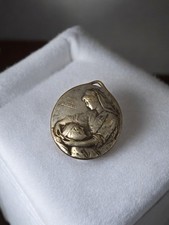 Ancienne médaille religieuse vintage, objet de collection rétro, art sacré