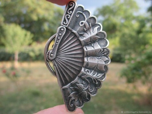 Broche pince ancienne pour - à,