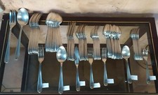 MÉNAGÈRE CHRISTOFLE 84