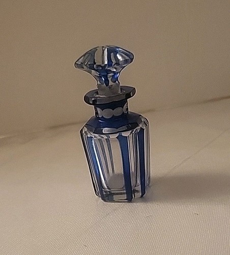 Miniature flacon parfum en - flacon,