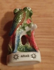 Fève Les Animaux Atlas - Les Aras.    F6