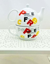 Théière solitaire en