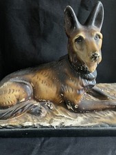 Statue chien en plâtre