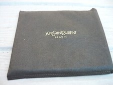 Yves Saint Laurent : Trousse